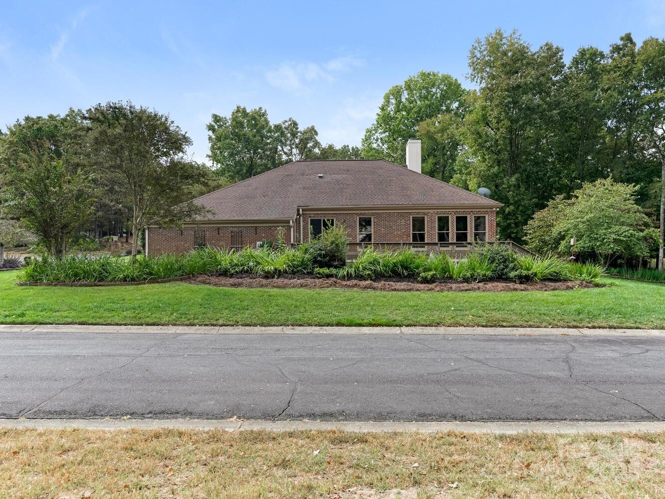 Carsons Pond - Residential