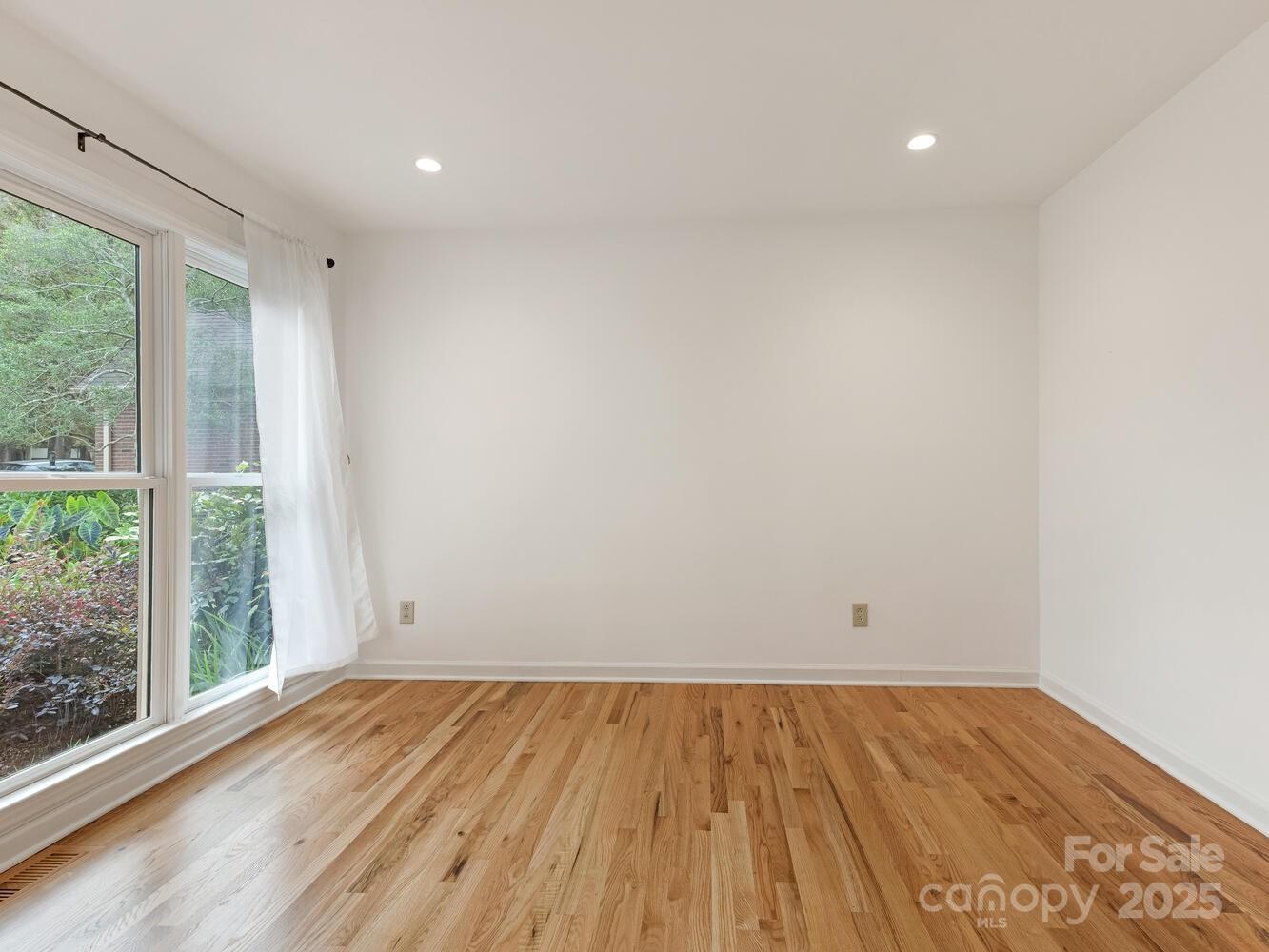 Carsons Pond - Residential