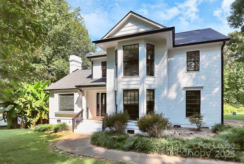 Photo of 14301 Hackamore Drive, Matthews, NC 28105 (MLS # 4266489)