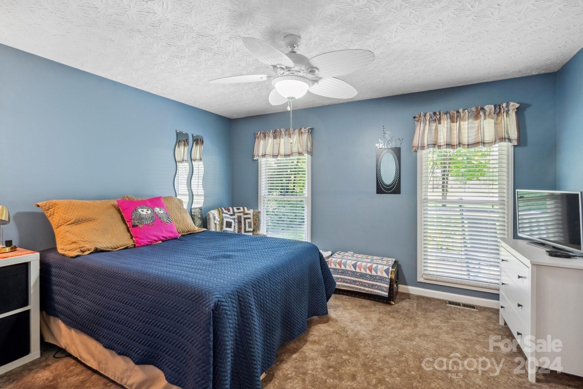 Larkin Sloan Estates - Residential