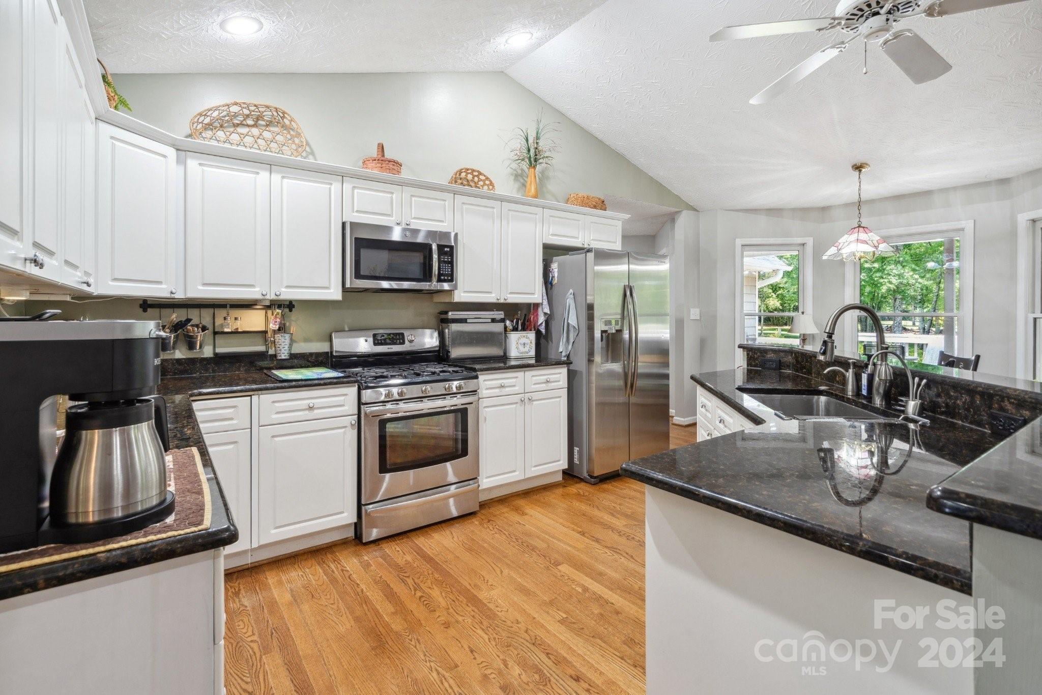 Larkin Sloan Estates - Residential