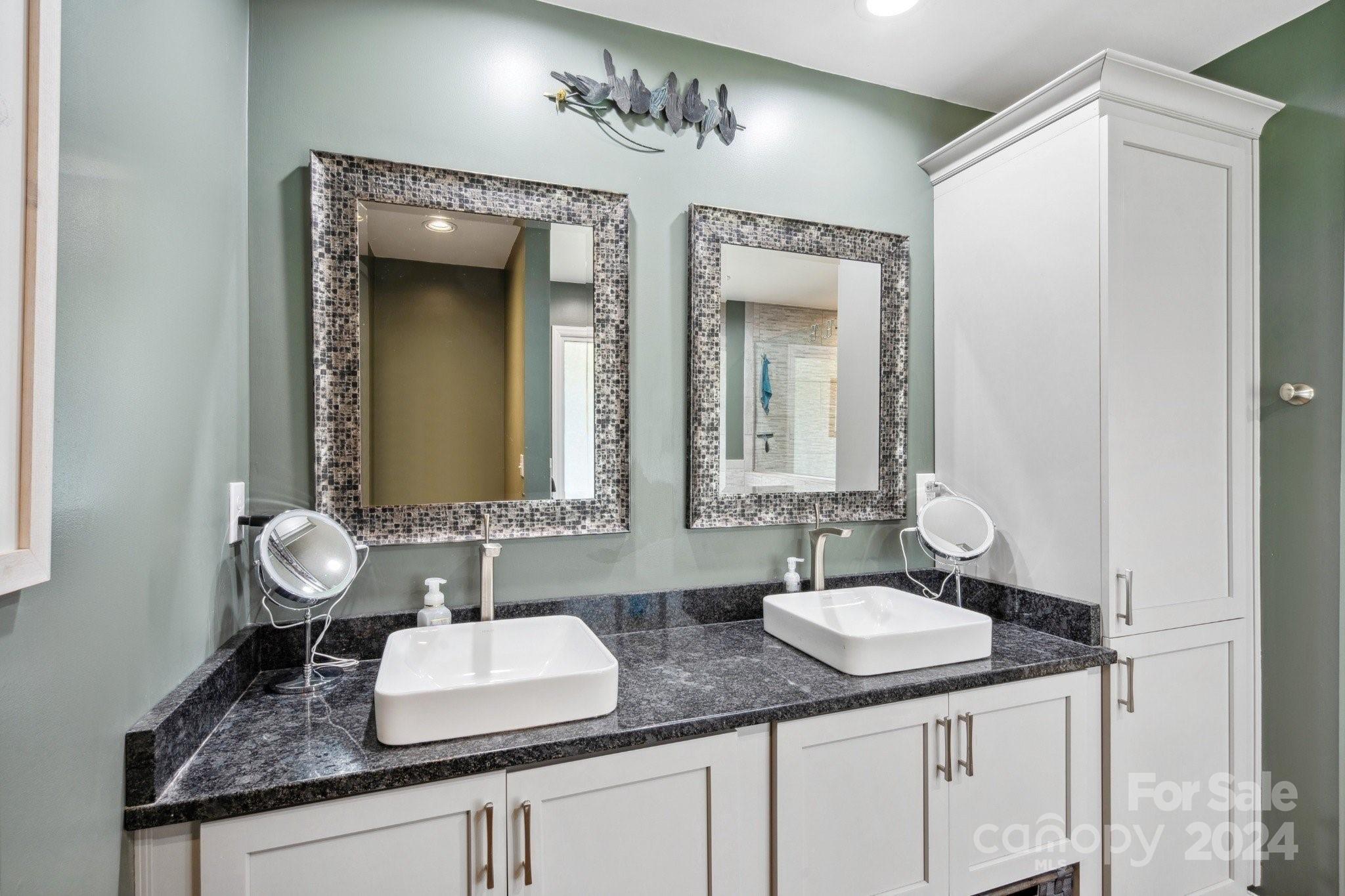 Larkin Sloan Estates - Residential