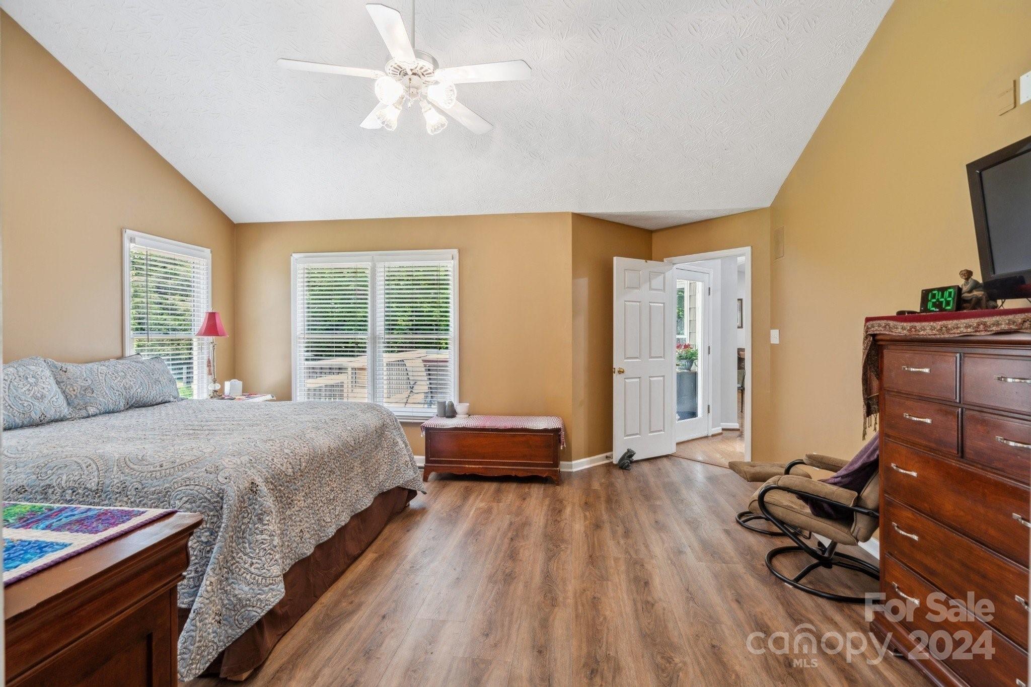 Larkin Sloan Estates - Residential