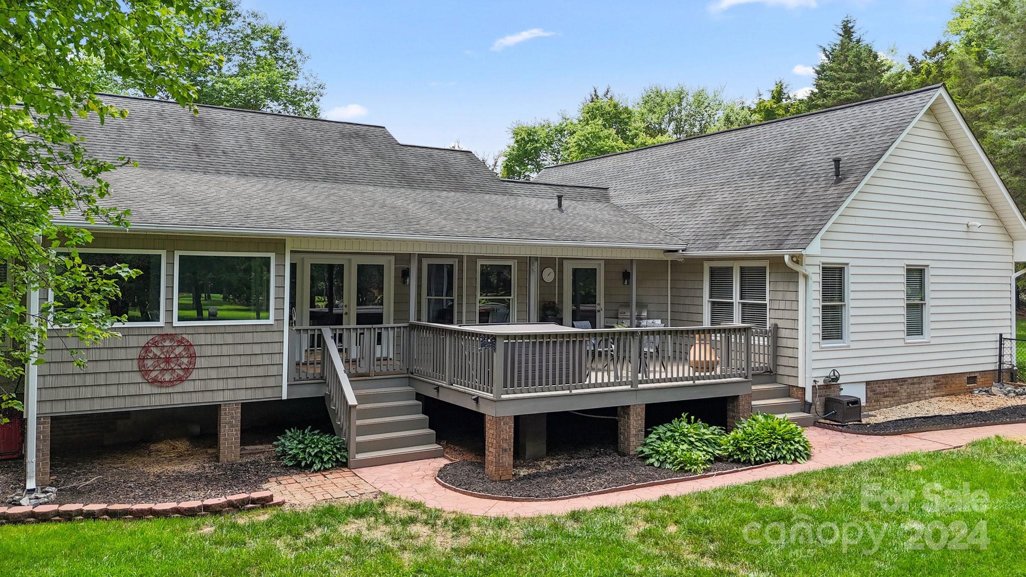 Larkin Sloan Estates - Residential