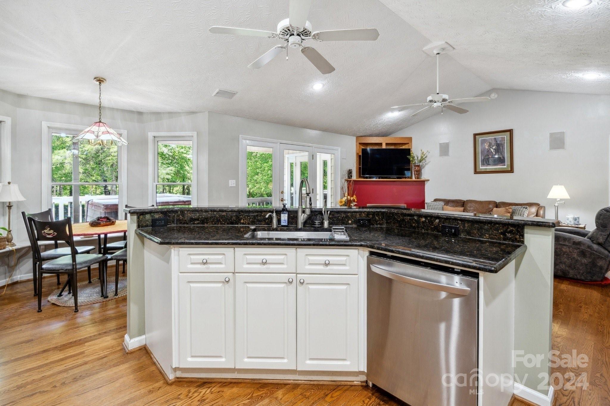 Larkin Sloan Estates - Residential