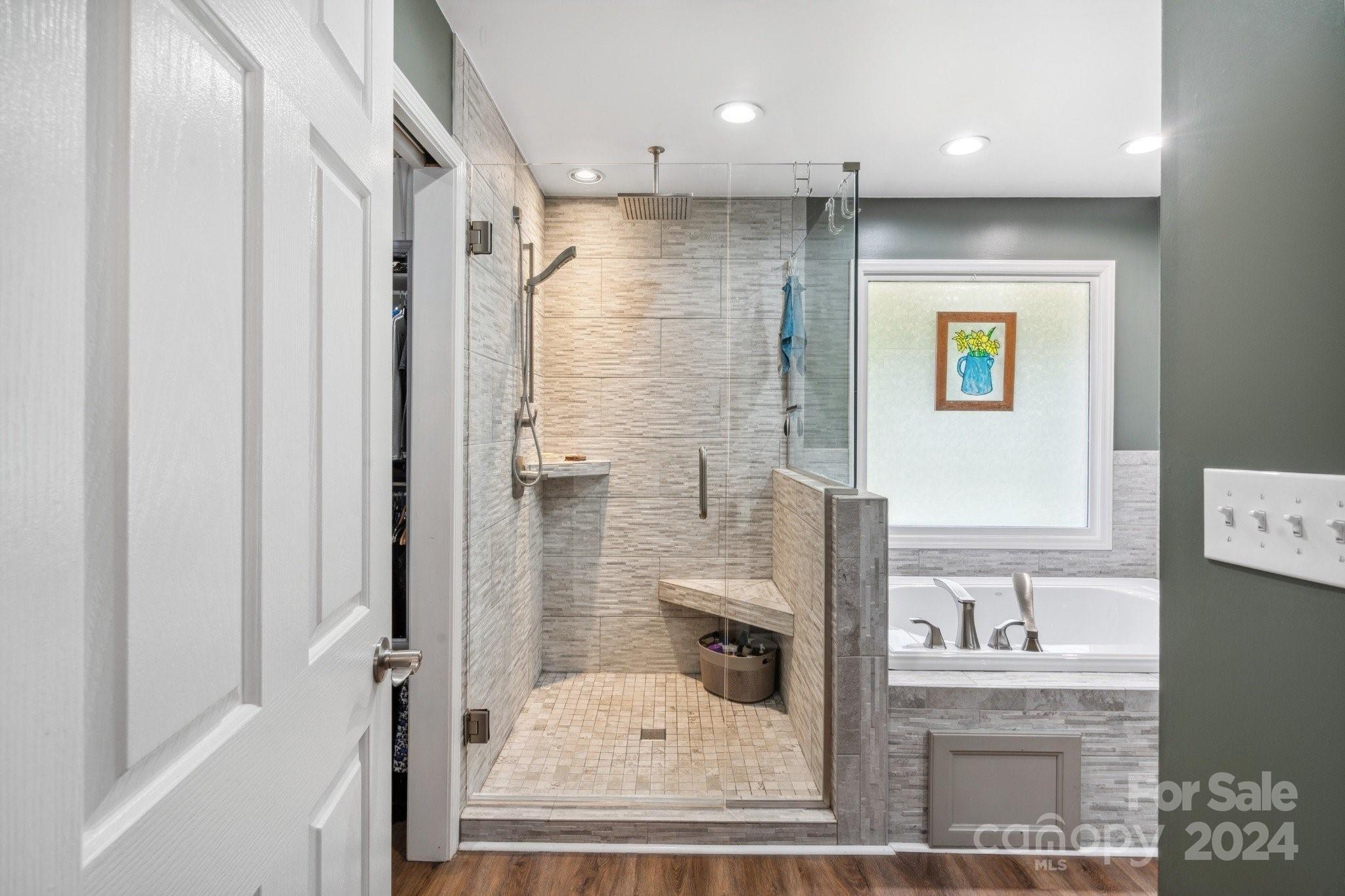 Larkin Sloan Estates - Residential