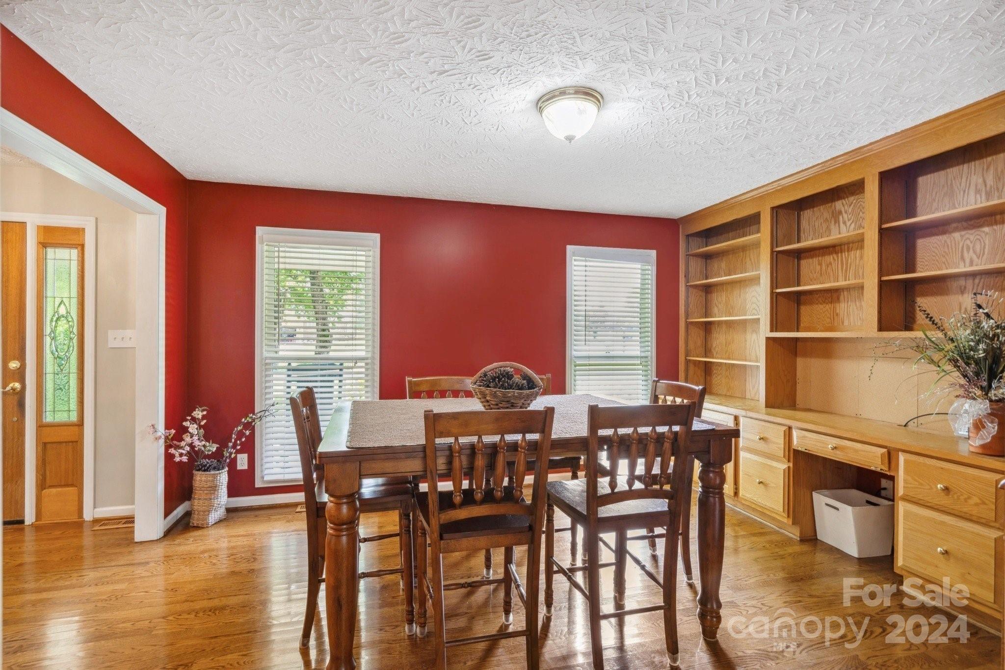 Larkin Sloan Estates - Residential