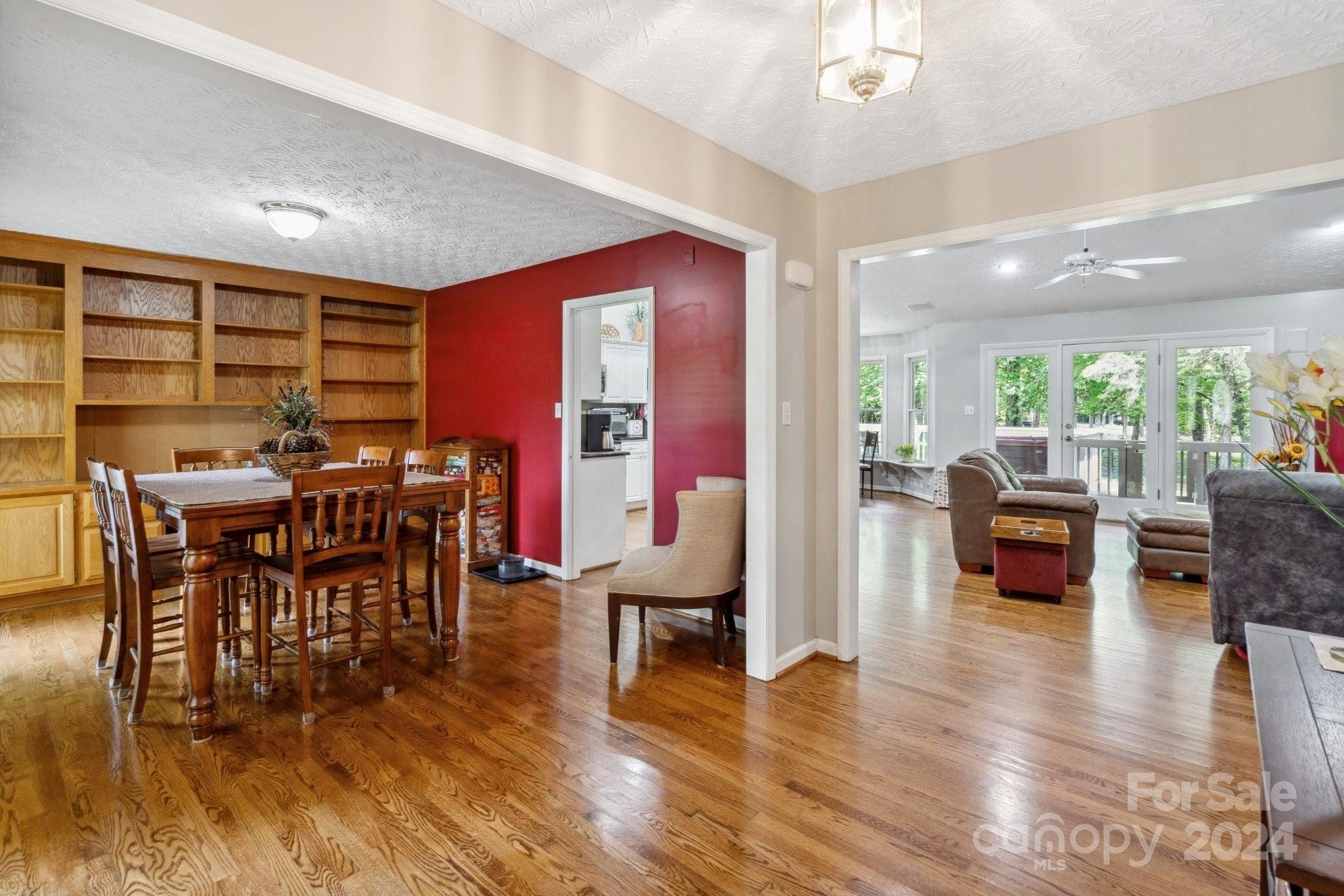 Larkin Sloan Estates - Residential