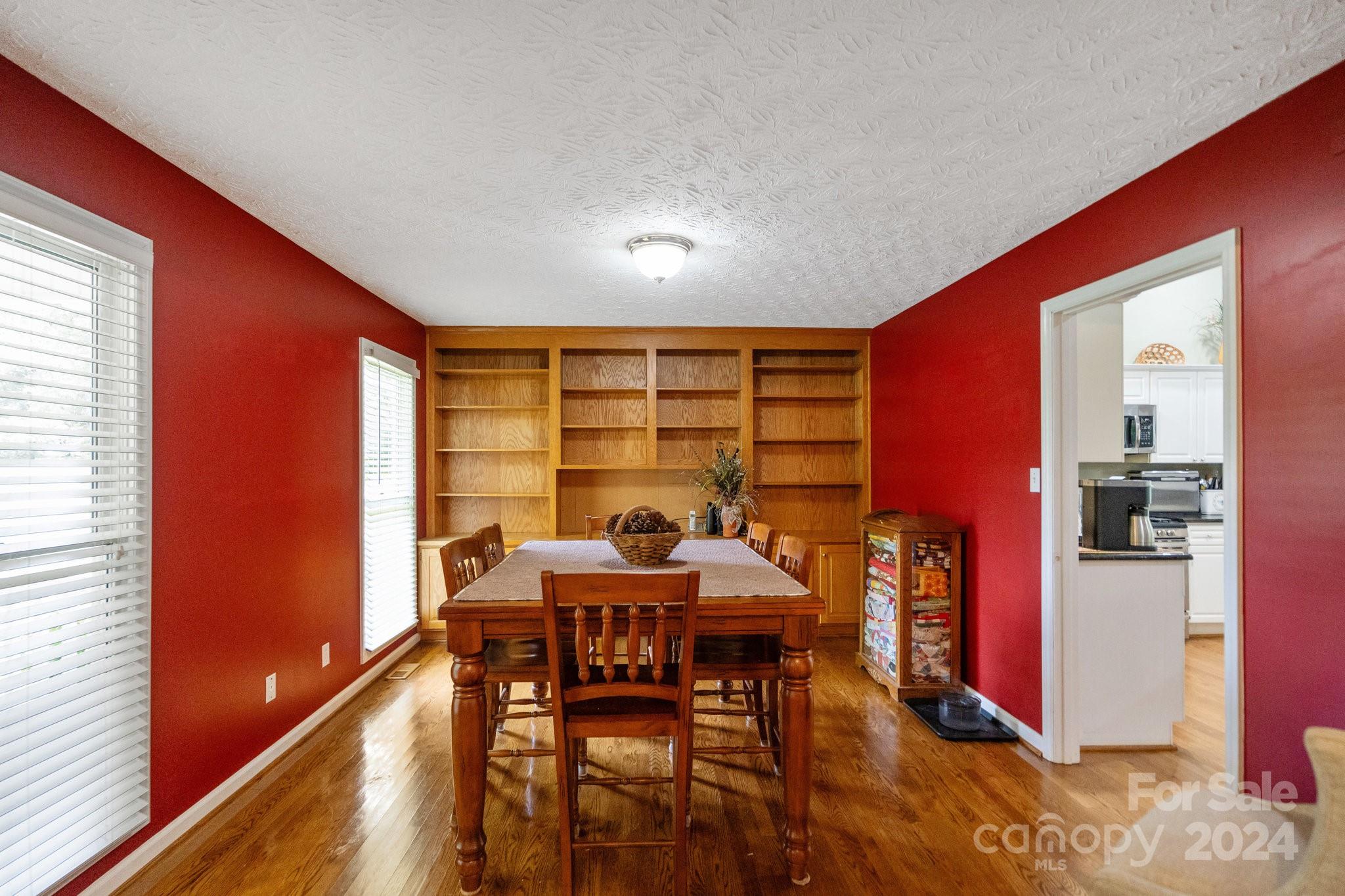 Larkin Sloan Estates - Residential