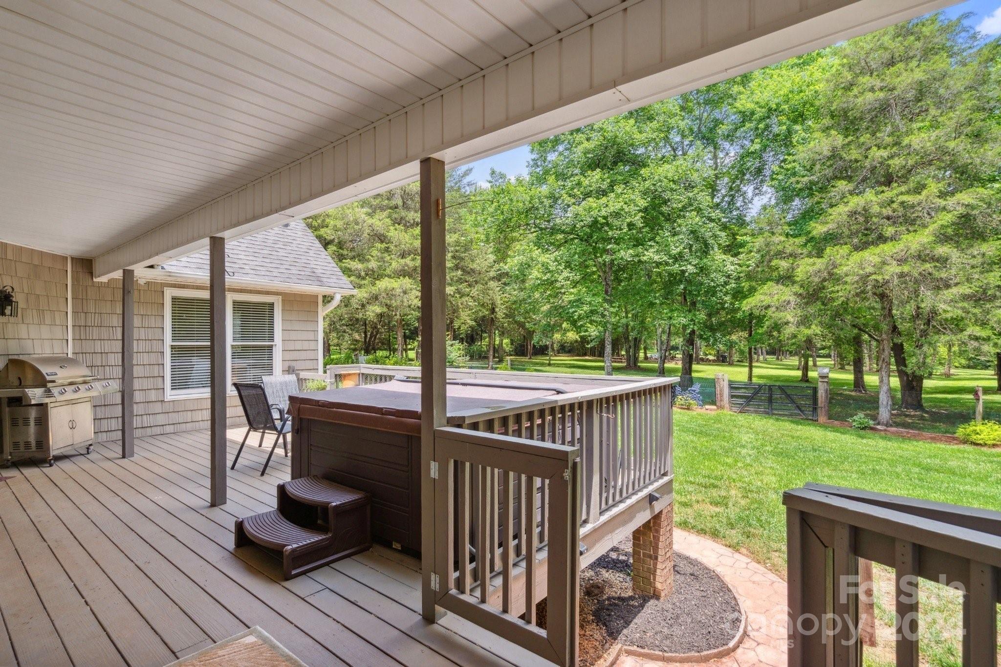 Larkin Sloan Estates - Residential