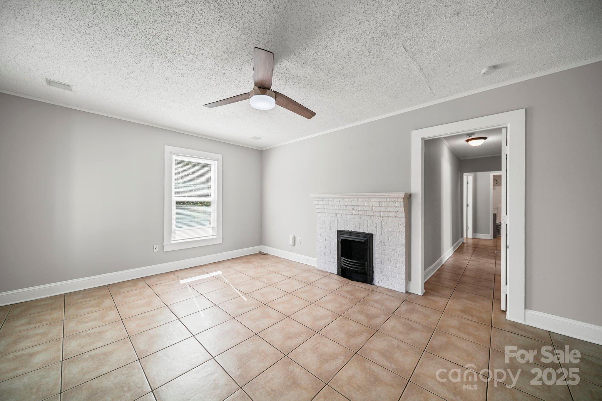 52 Fenix Drive SW