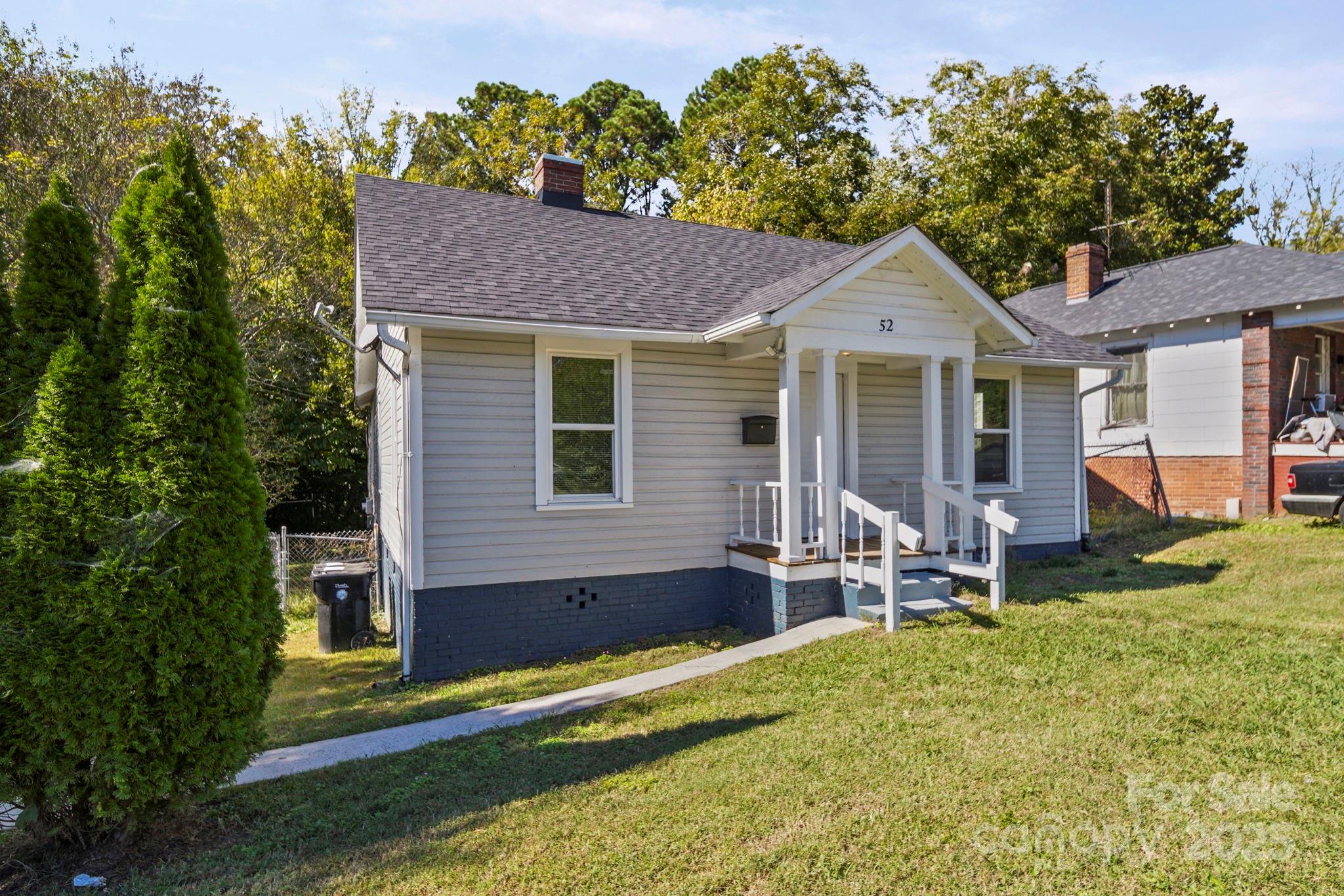 52 Fenix Drive SW