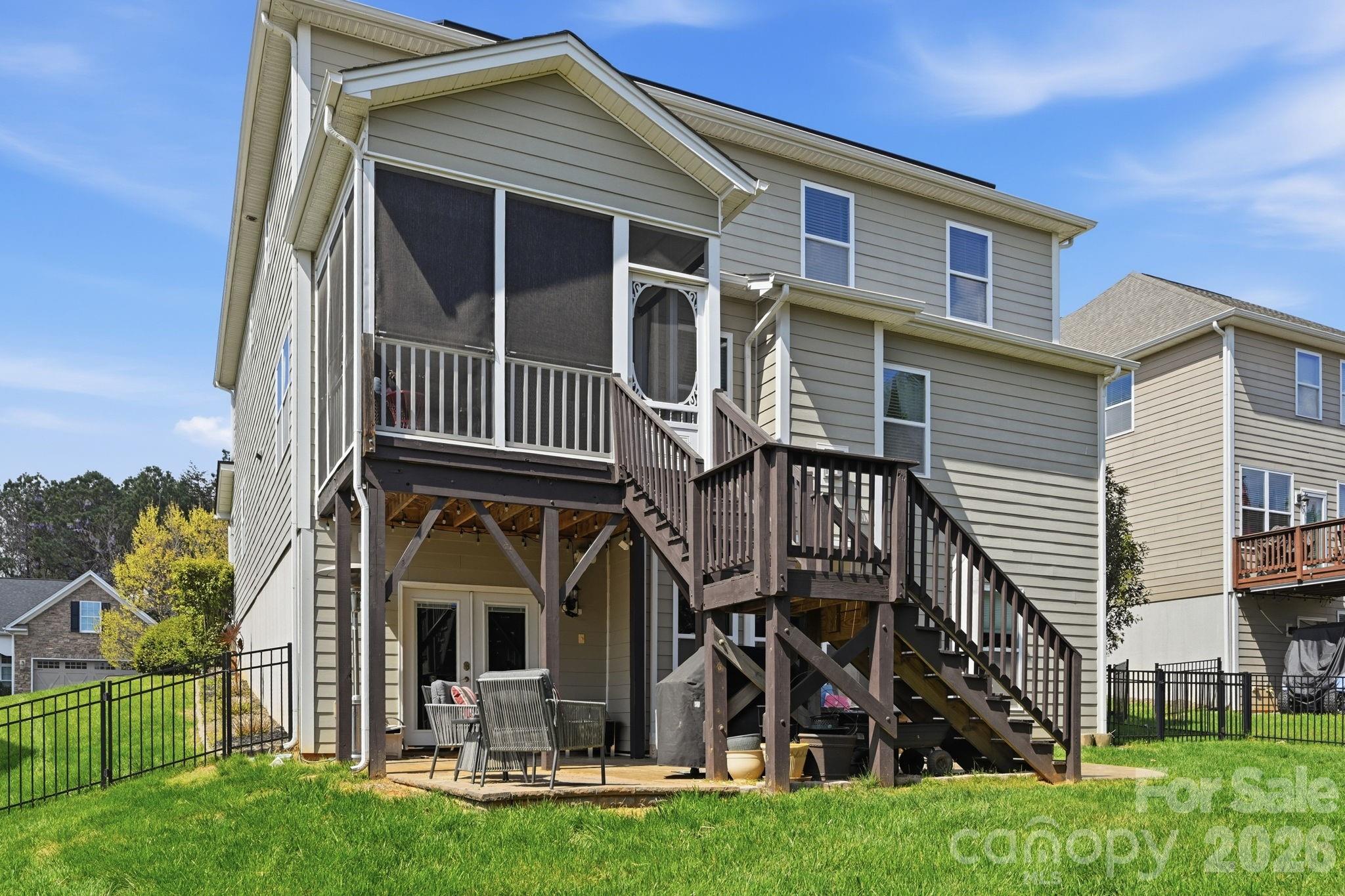 The Vineyards on Lake Wylie - Residential