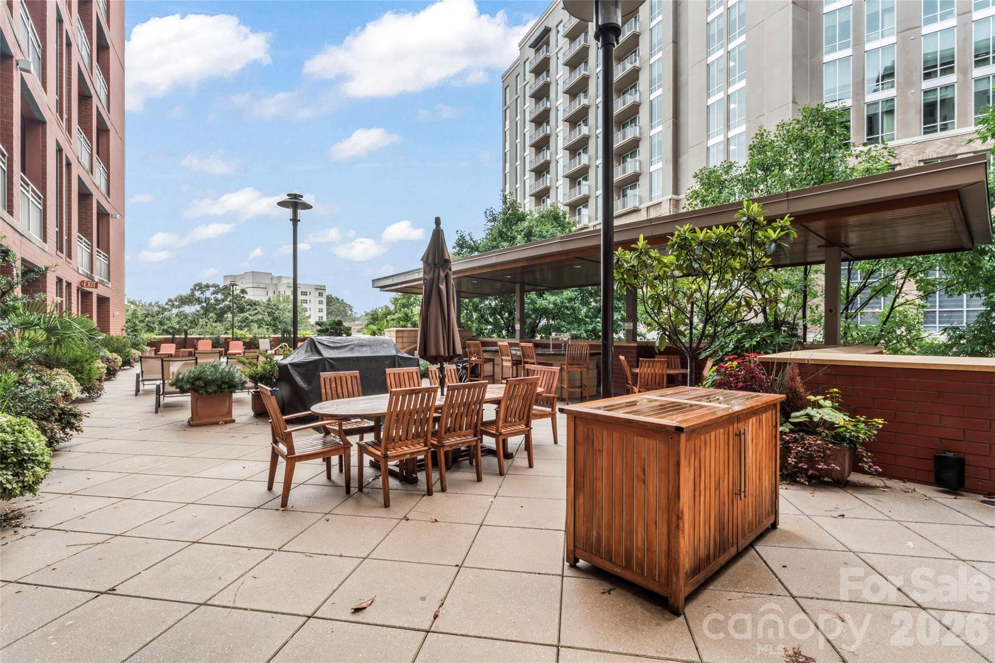 Royal Court - Residential