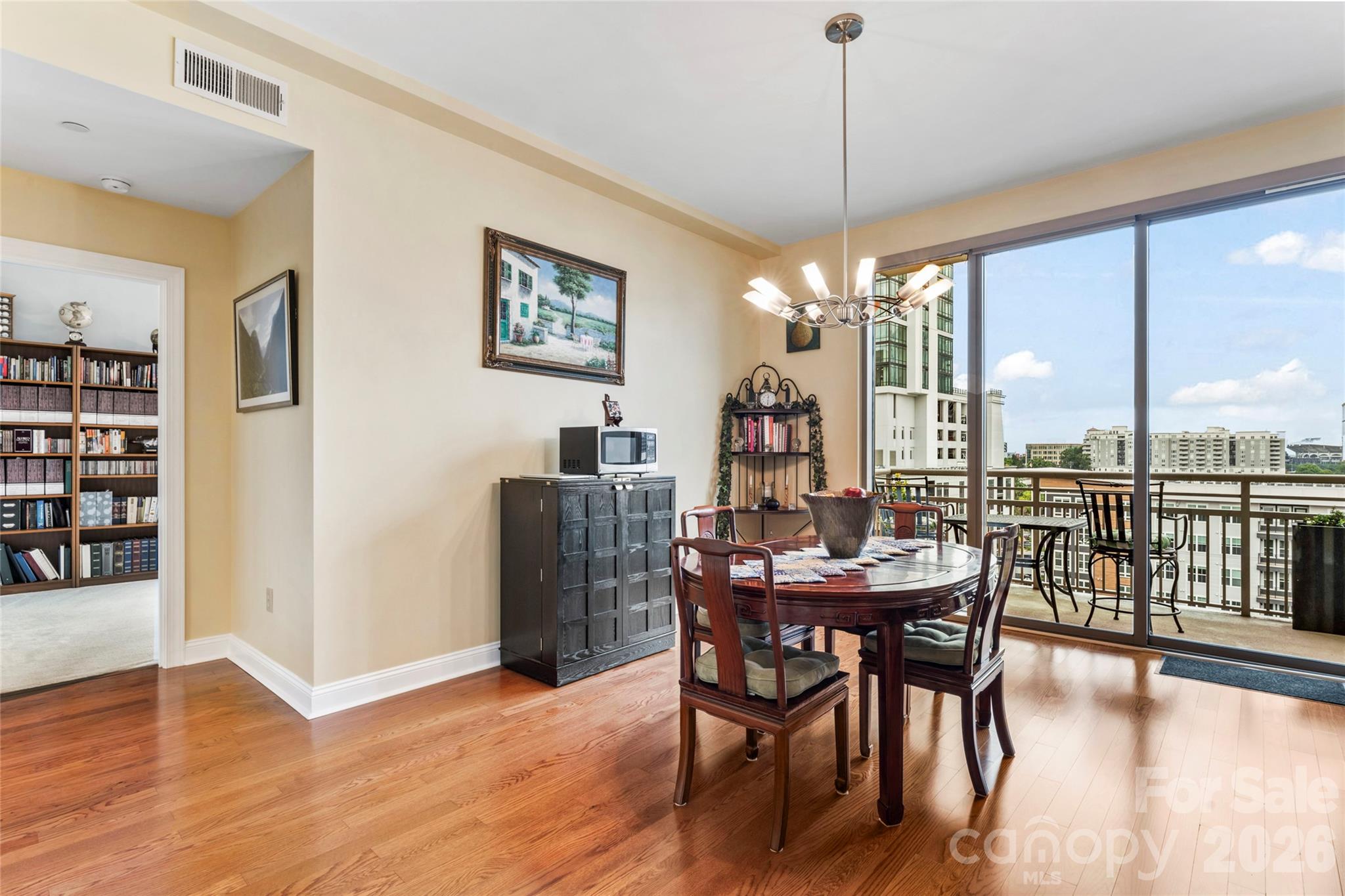 Royal Court - Residential