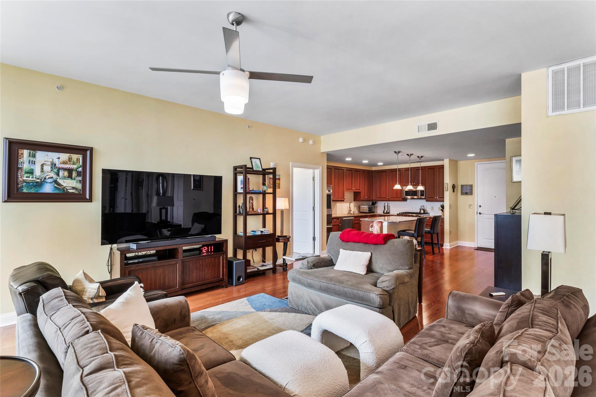 Royal Court - Residential