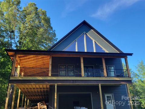 171 Cowtail Cove Clyde NC 28721