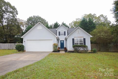 Photo of 2770 Thistle Brook Drive, Concord, NC 28027 (MLS # 4317532)