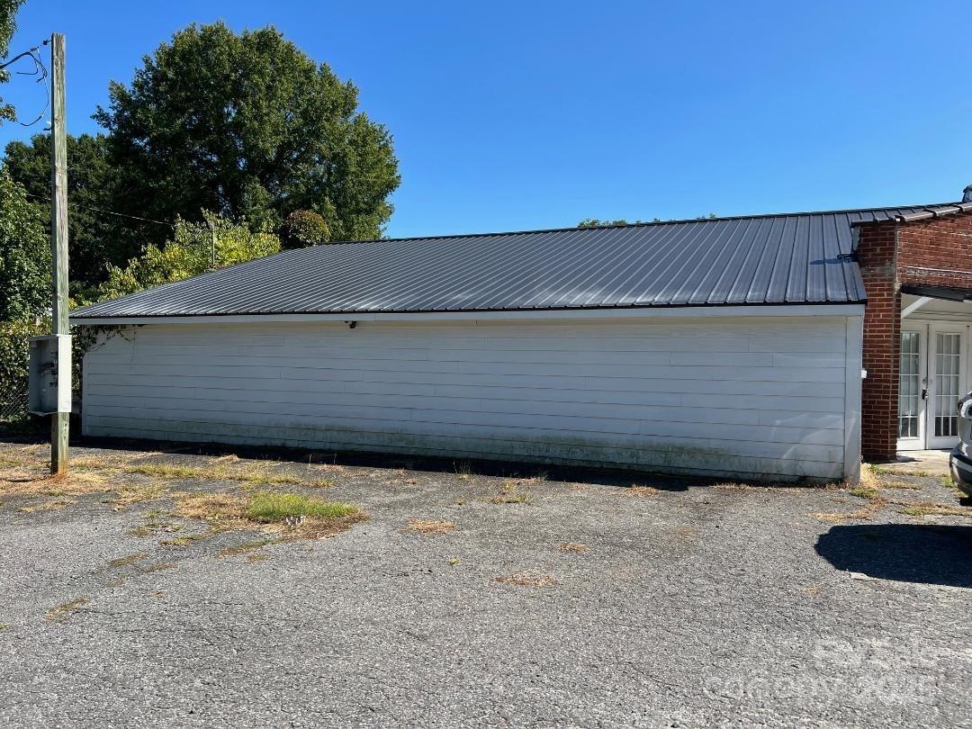 1836 Oakdale Road 1 & 2