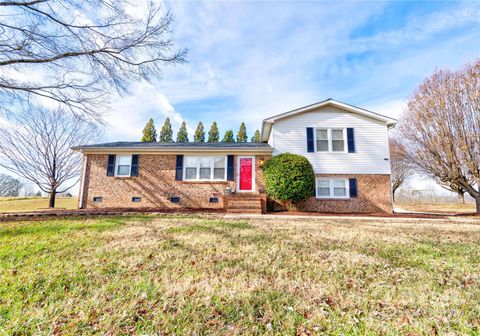 Photo of 219 Plato Lee Road, Shelby, NC 28150 (MLS # 4328890)