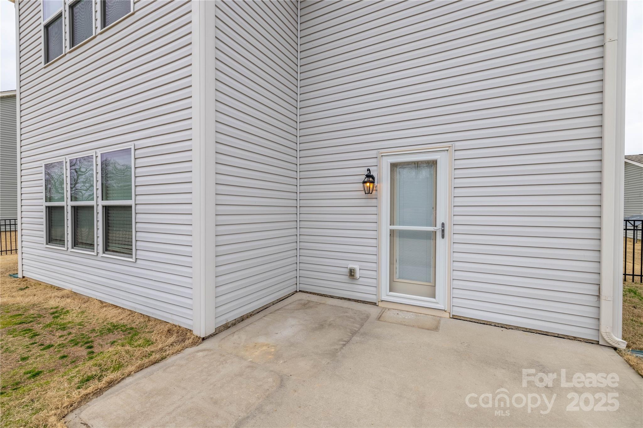 Whispering Hills - Residential Lease