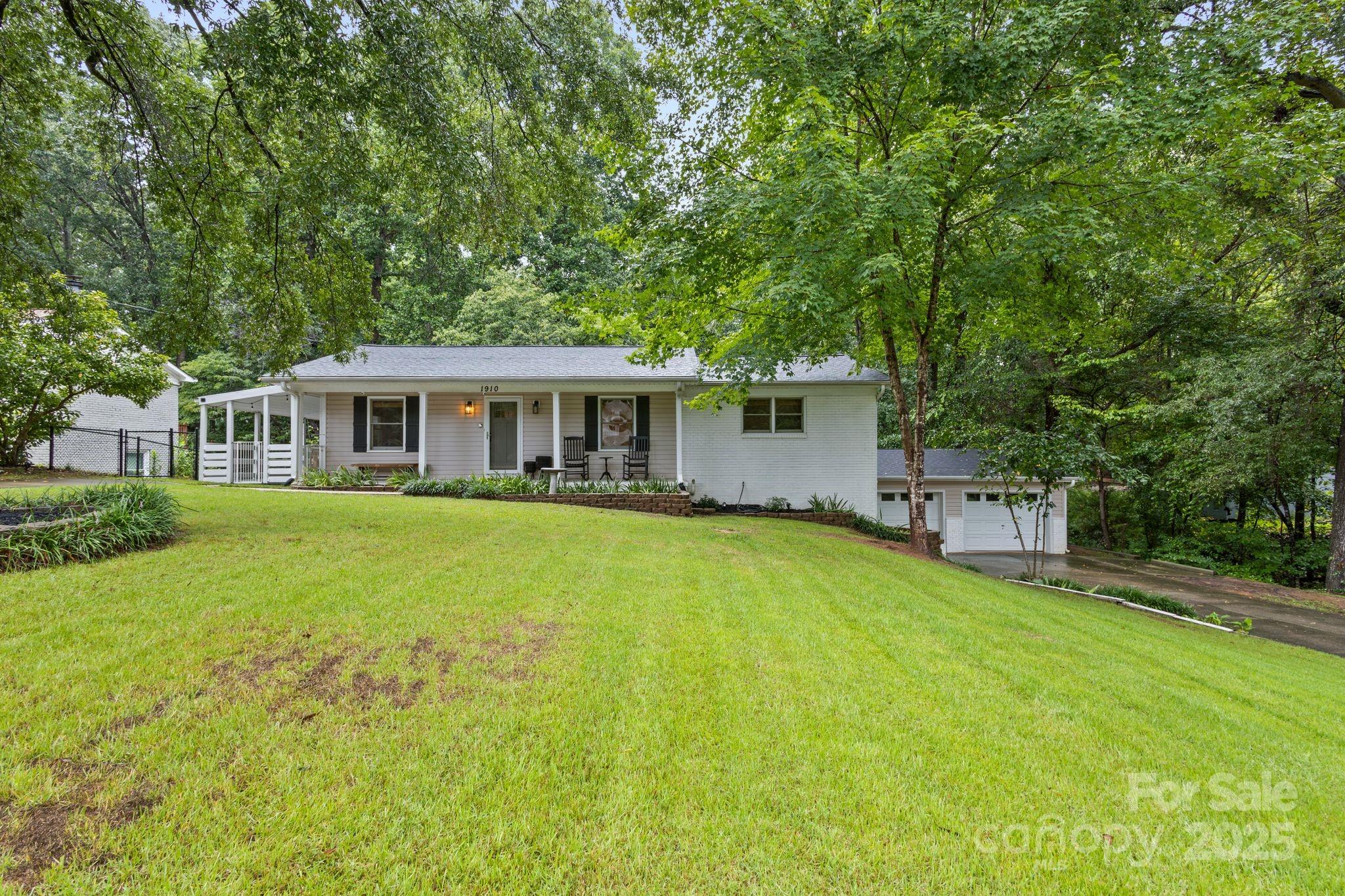 1910 Normandy Road