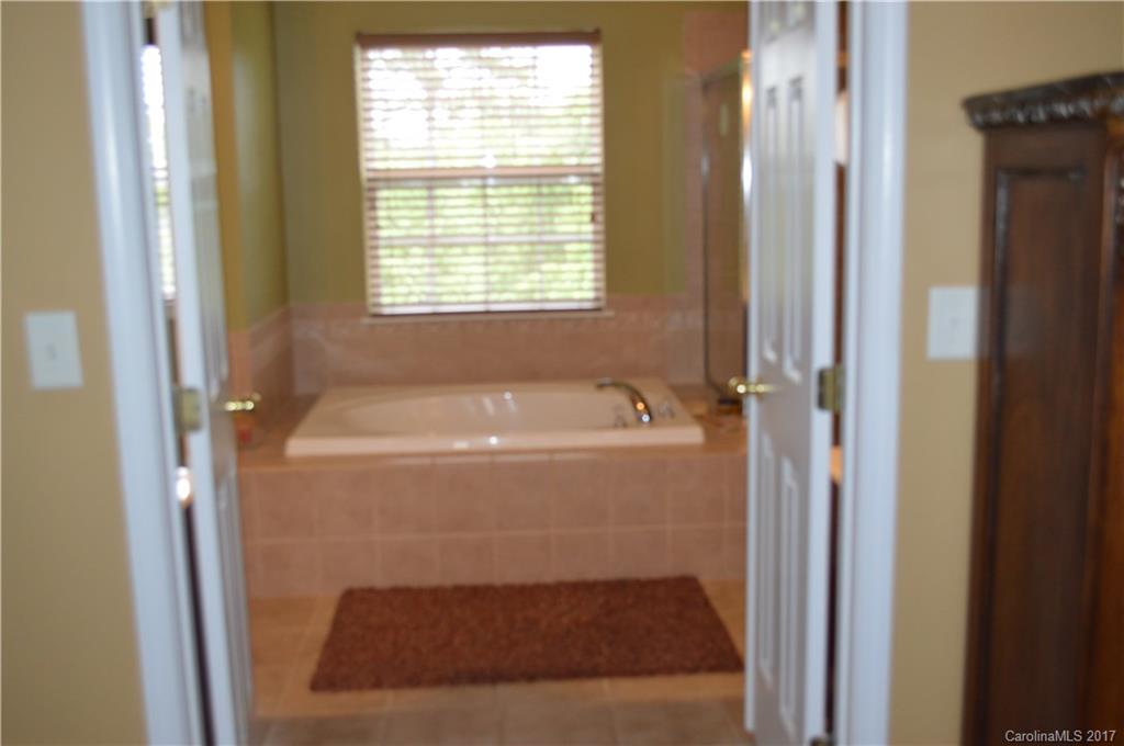 Autumn Cove At Lake Wylie - Residential