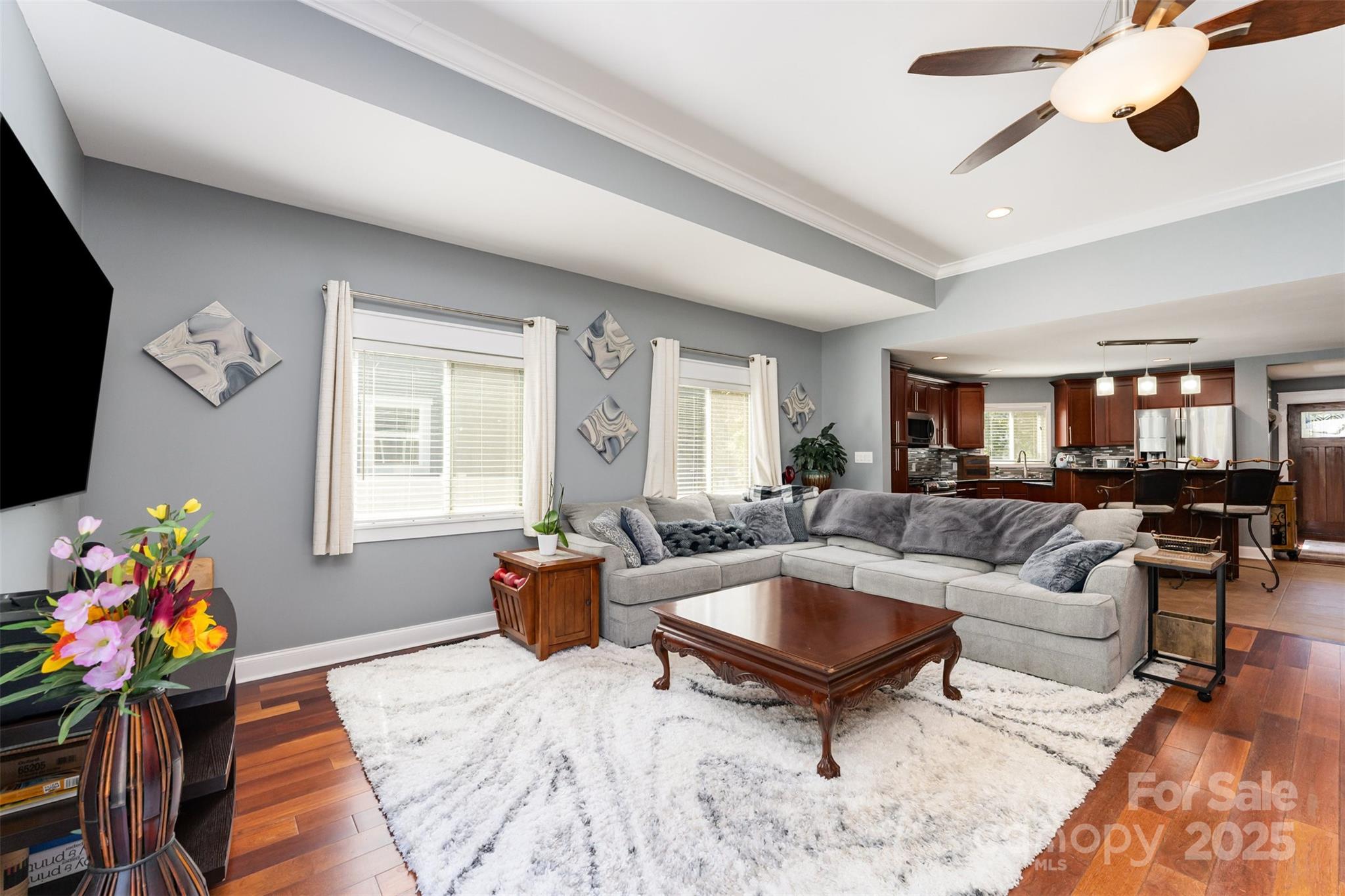 Charlotte, North Carolina 28209, United States, 3 Bedrooms Bedrooms, ,3 BathroomsBathrooms,Residential,Active,211509