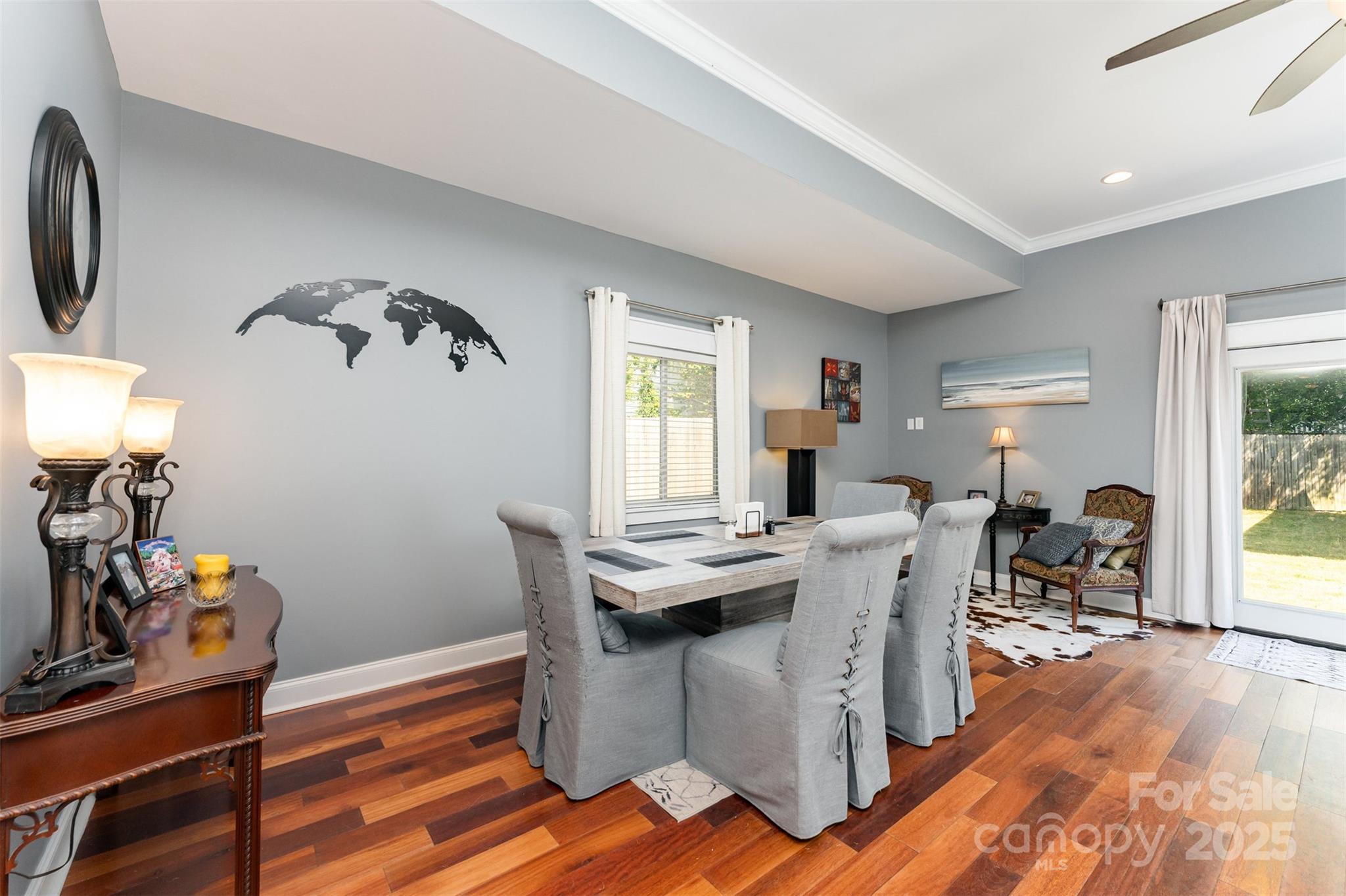 Charlotte, North Carolina 28209, United States, 3 Bedrooms Bedrooms, ,3 BathroomsBathrooms,Residential,Active,211509