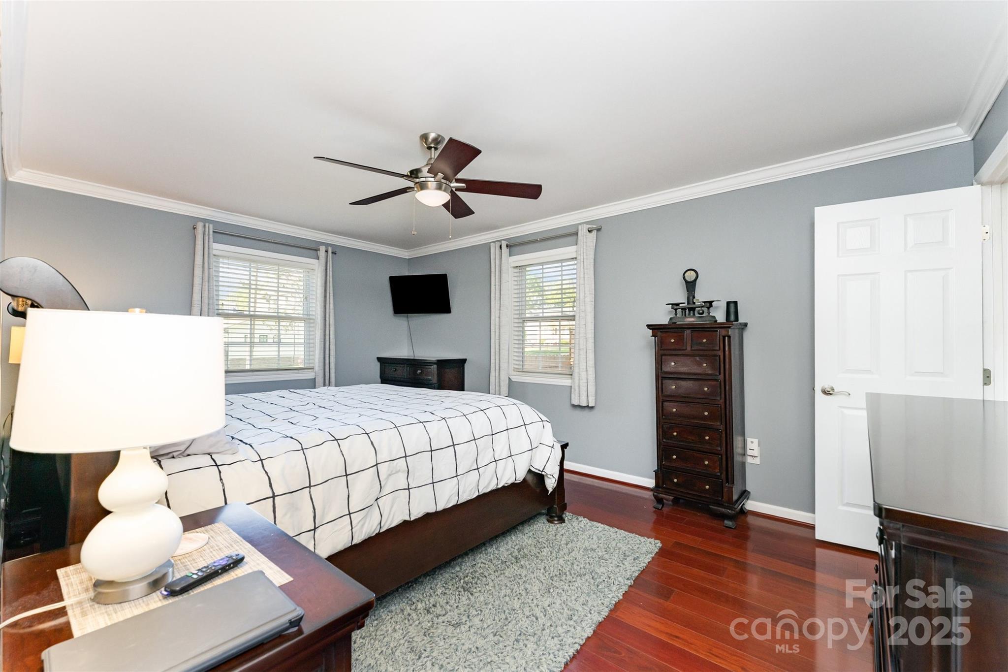 Charlotte, North Carolina 28209, United States, 3 Bedrooms Bedrooms, ,3 BathroomsBathrooms,Residential,Active,211509