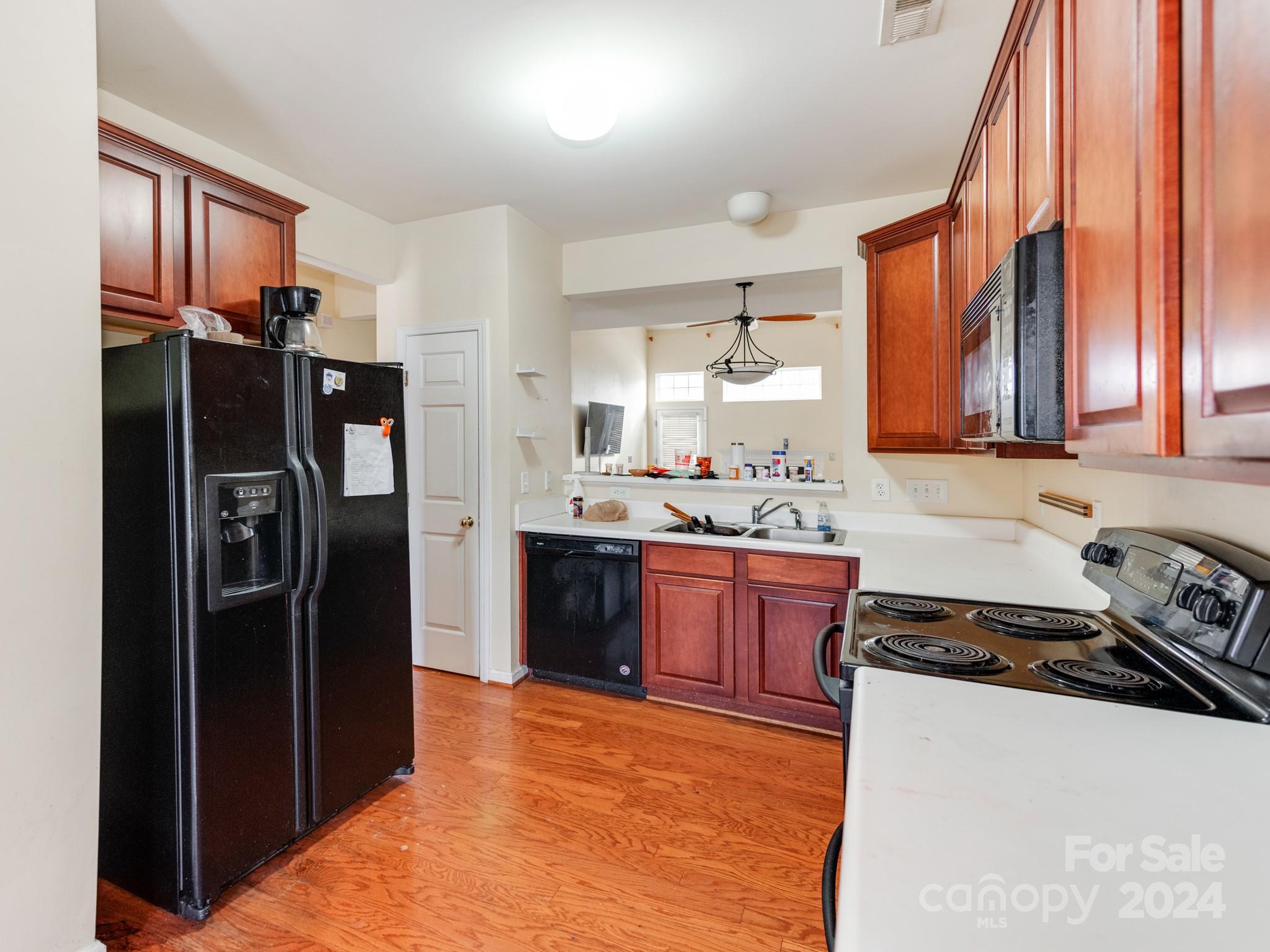 Robinwood Village - Residential