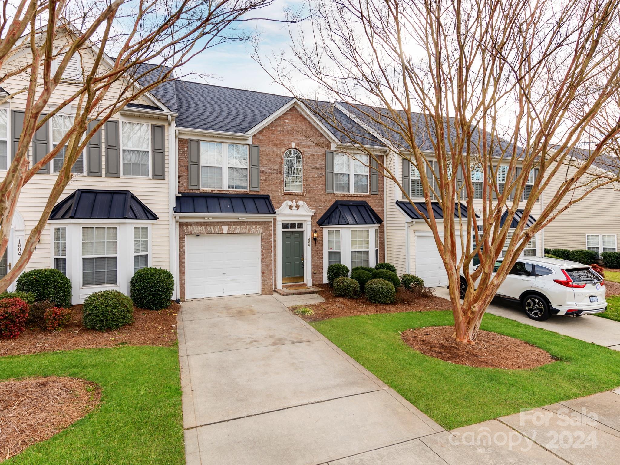 Robinwood Village - Residential