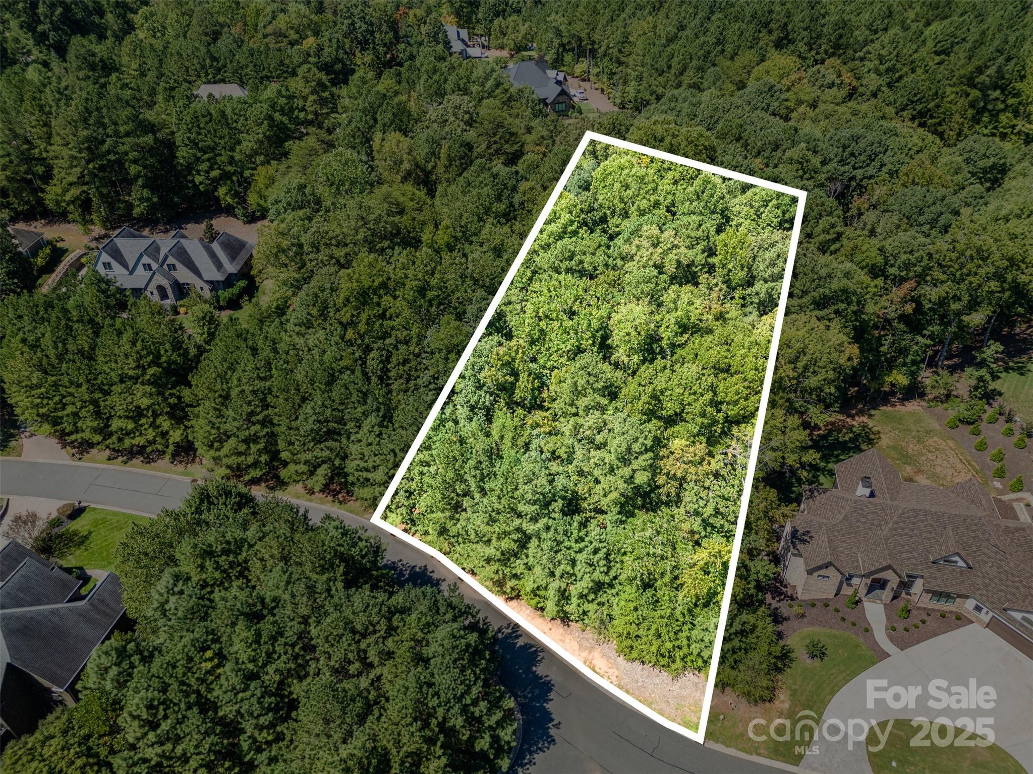 3200 Lake Pointe Drive