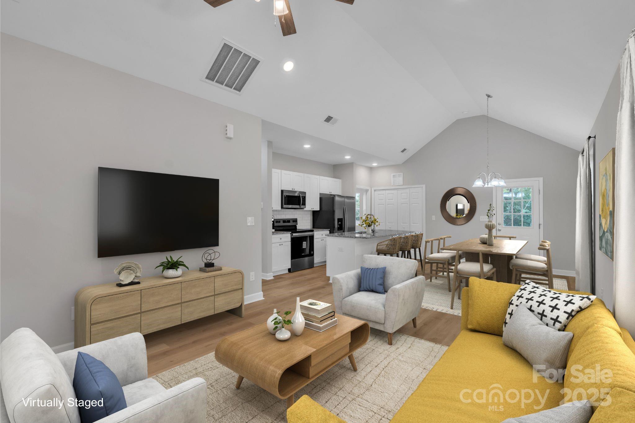 208 N Railroad Avenue