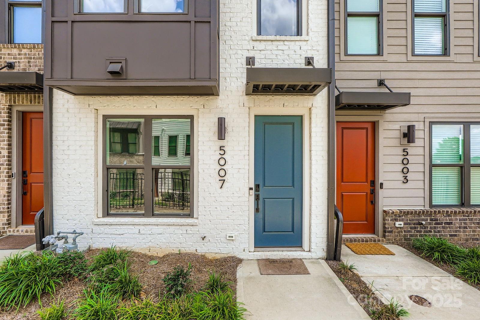 5007 Tiny Lane