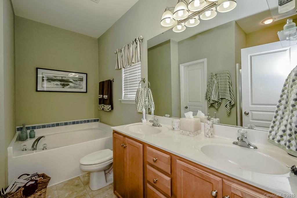 Oakhurst - Residential