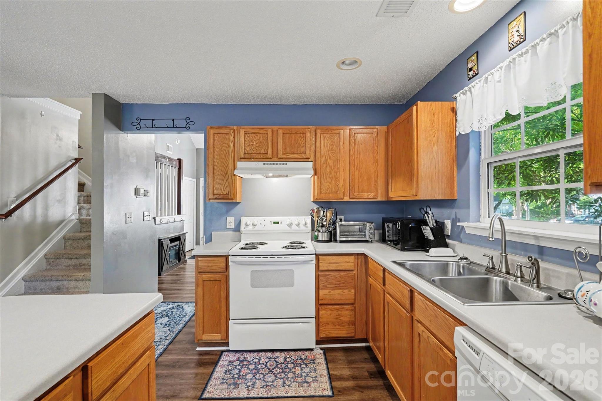 The Townes At River Crossing - Residential
