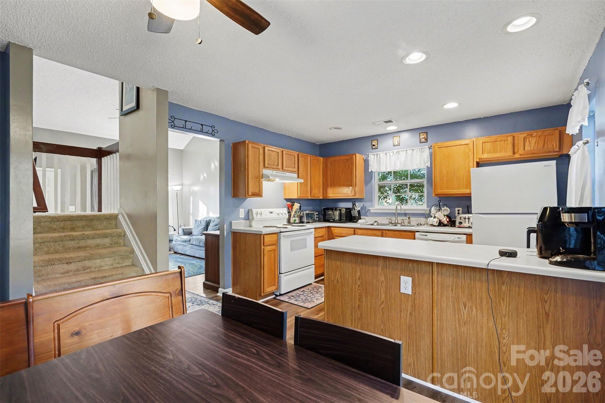 The Townes At River Crossing - Residential