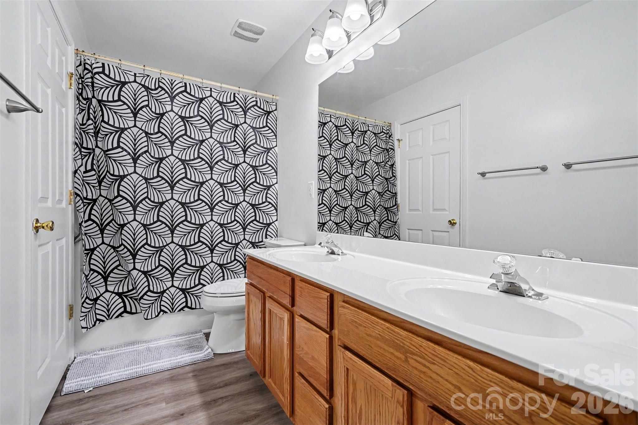 The Townes At River Crossing - Residential
