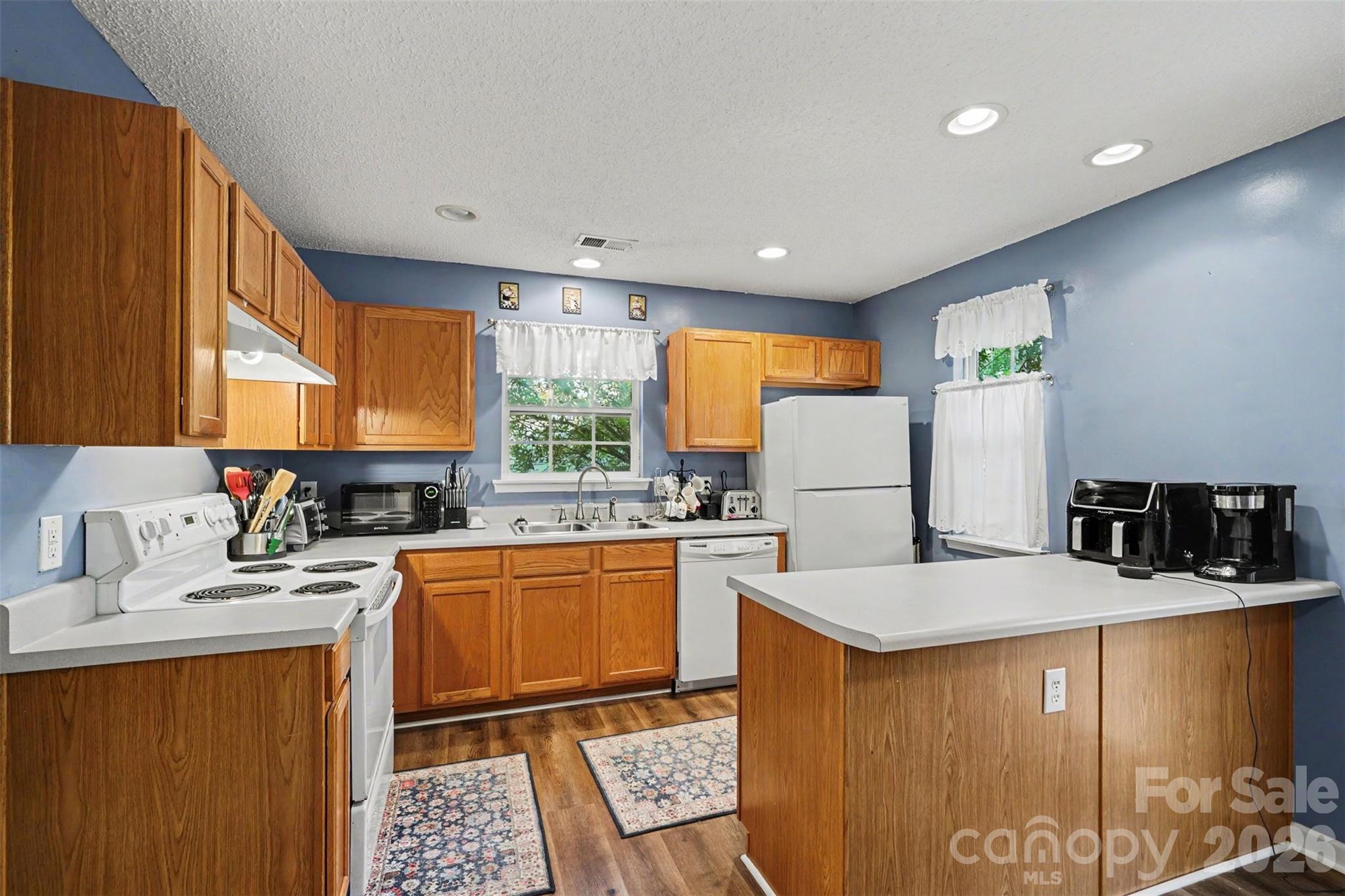 The Townes At River Crossing - Residential