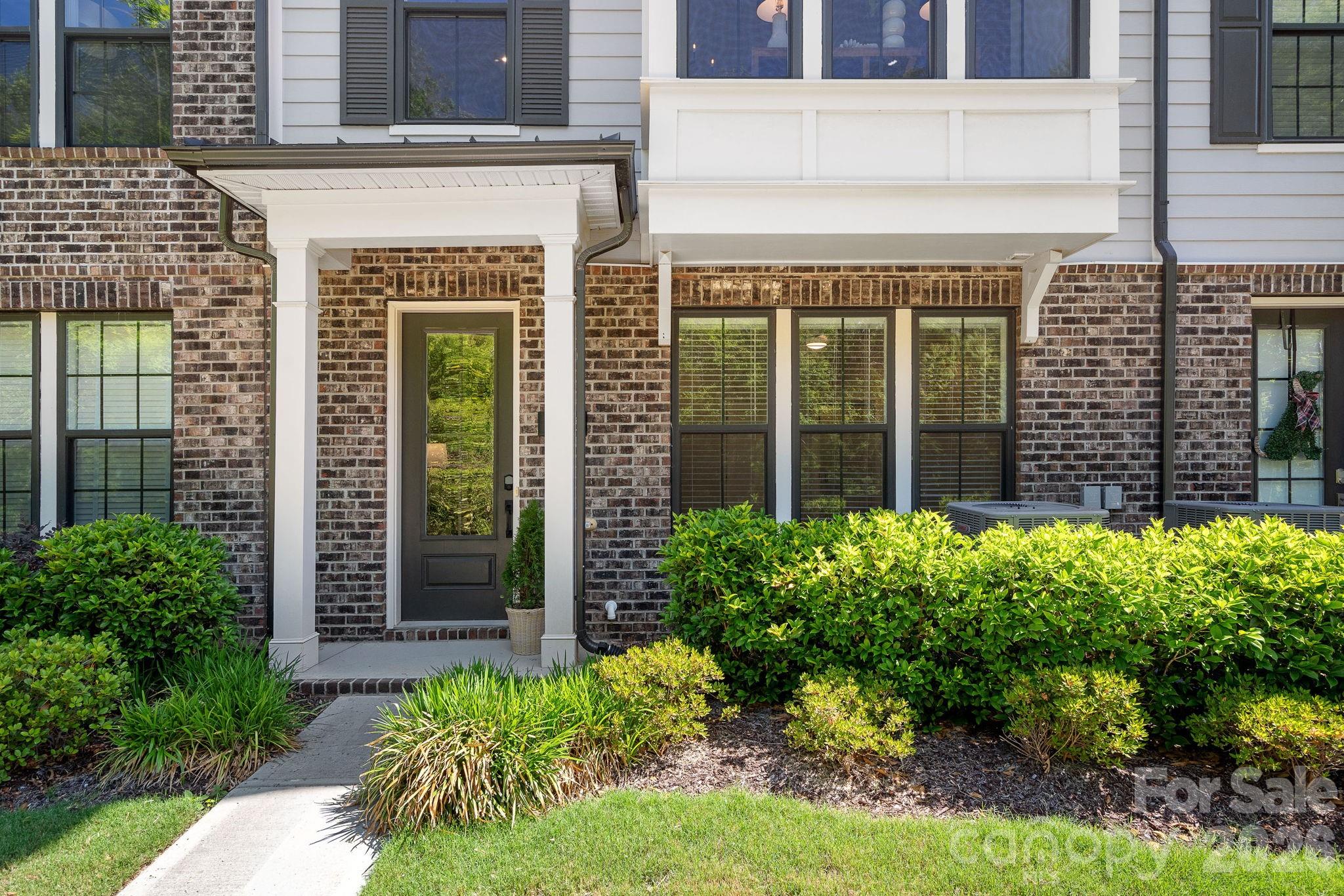 Elizabeth - Residential