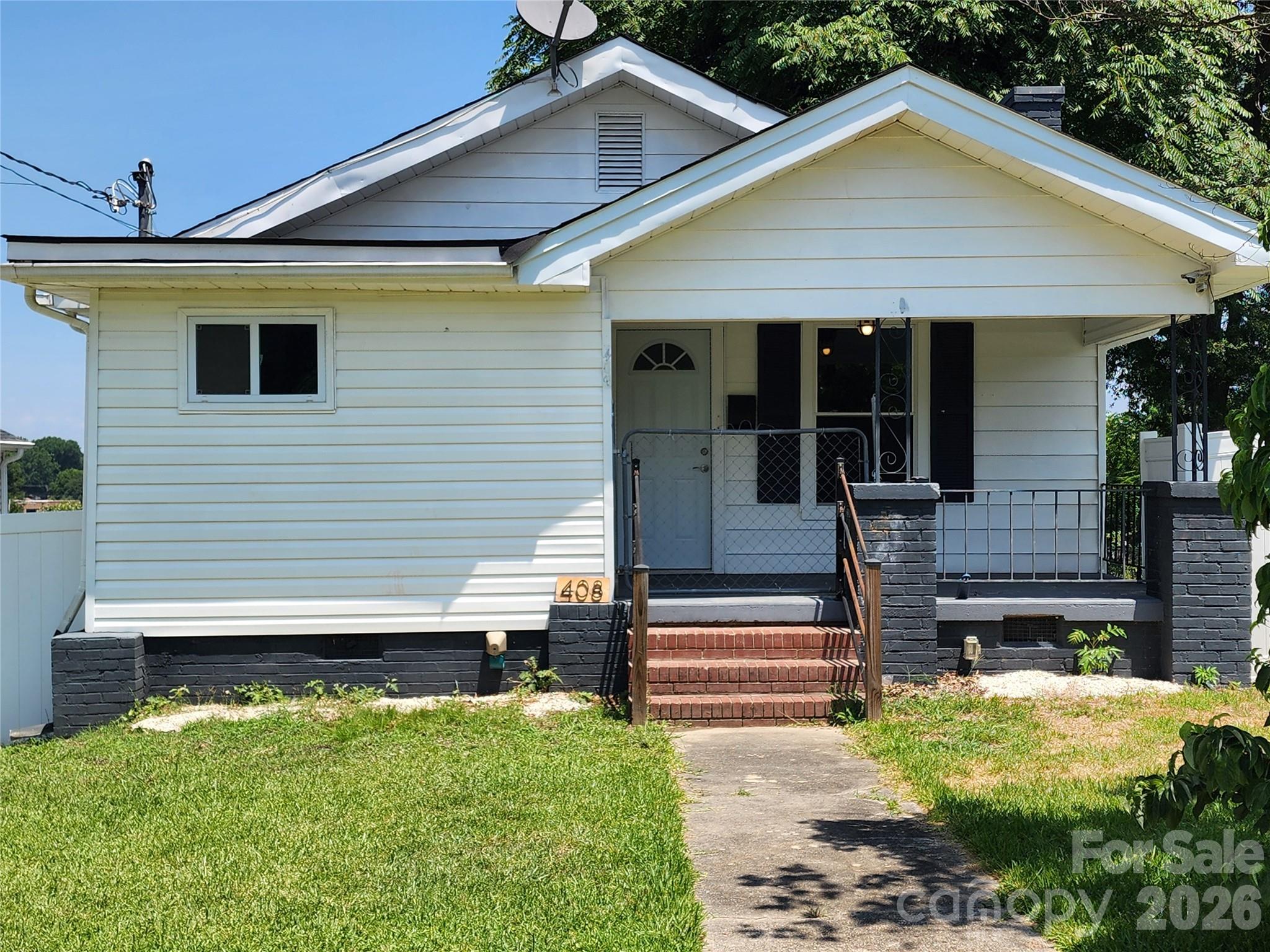 Photo 1 of 35 — 408 E Park Avenue, Gastonia, NC 28054