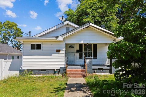 Photo of 408 E Park Avenue, Gastonia, NC 28054 (MLS # 4371754)