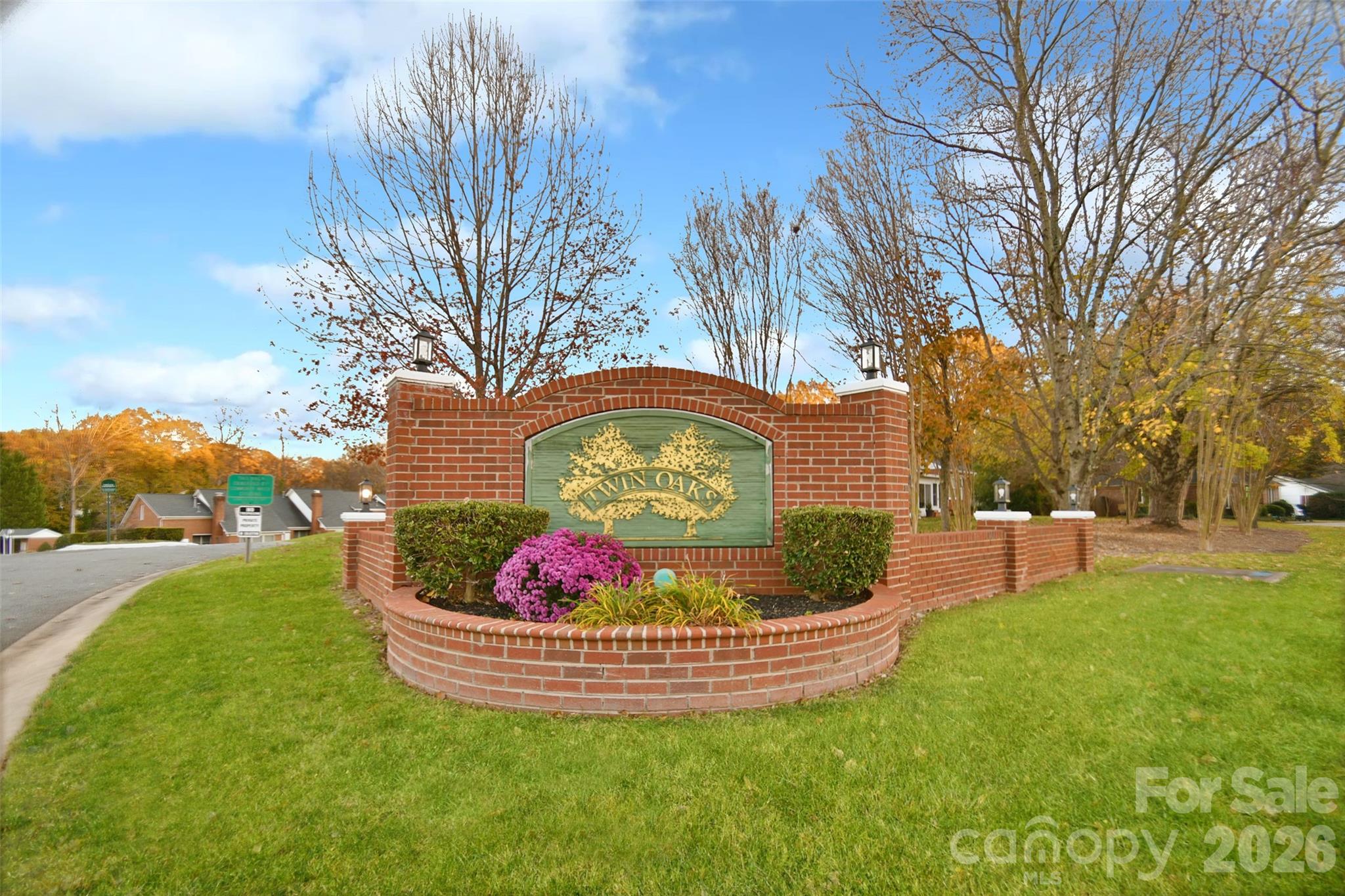 19968 Oak Leaf Circle