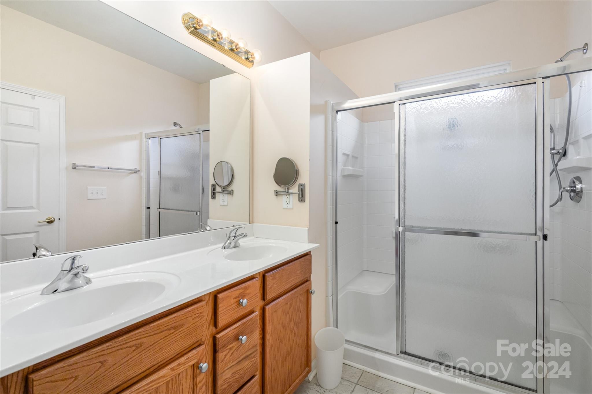 The Traditions at Lawyers Glen - Residential