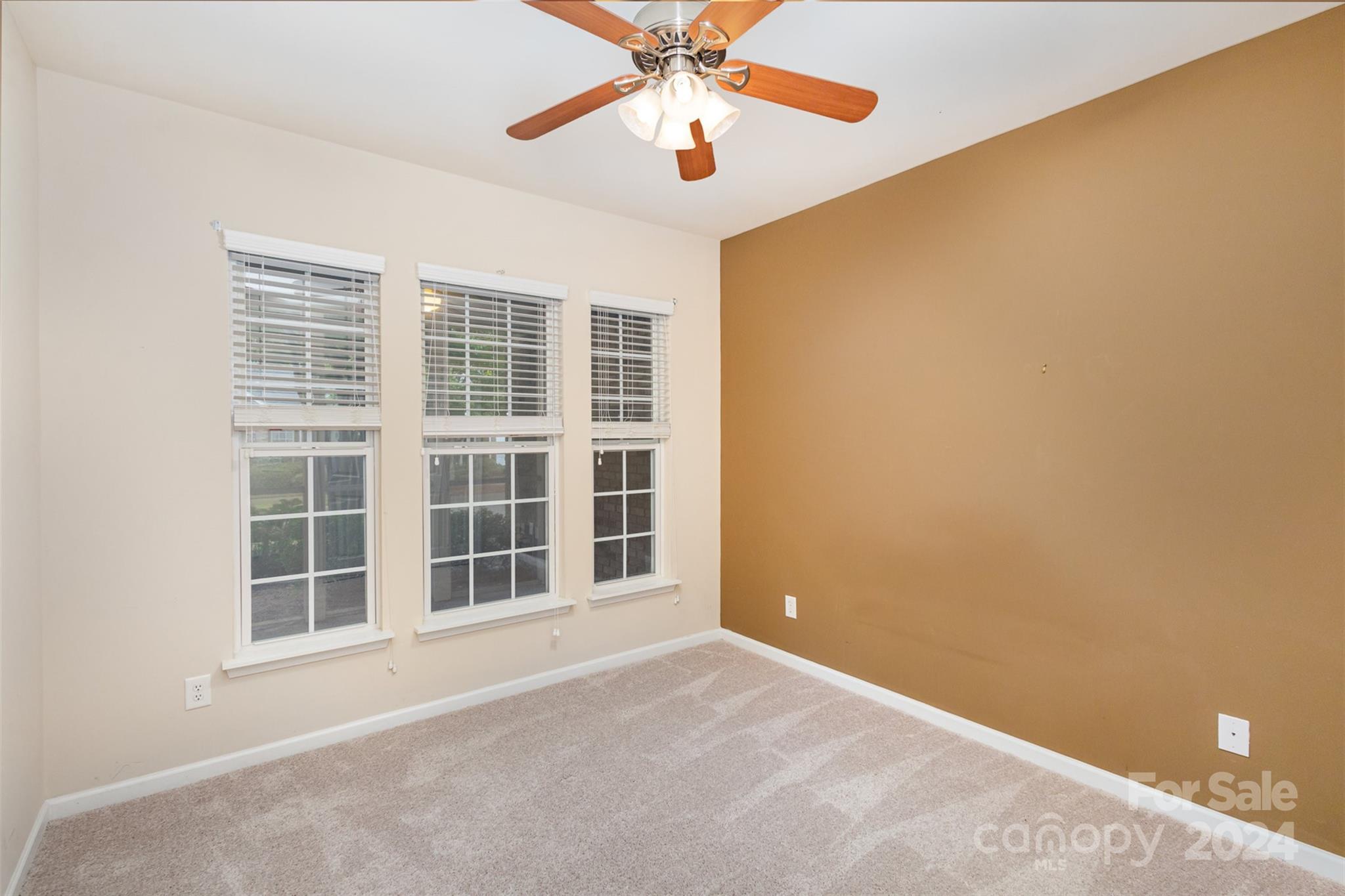 The Traditions at Lawyers Glen - Residential