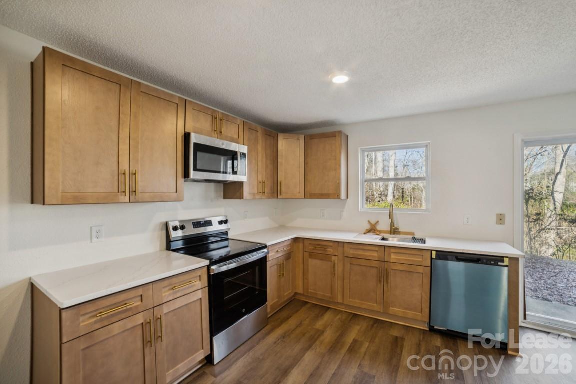 Clover Meadows - Residential Lease