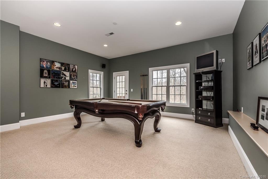 Holly Hill Farms - Residential