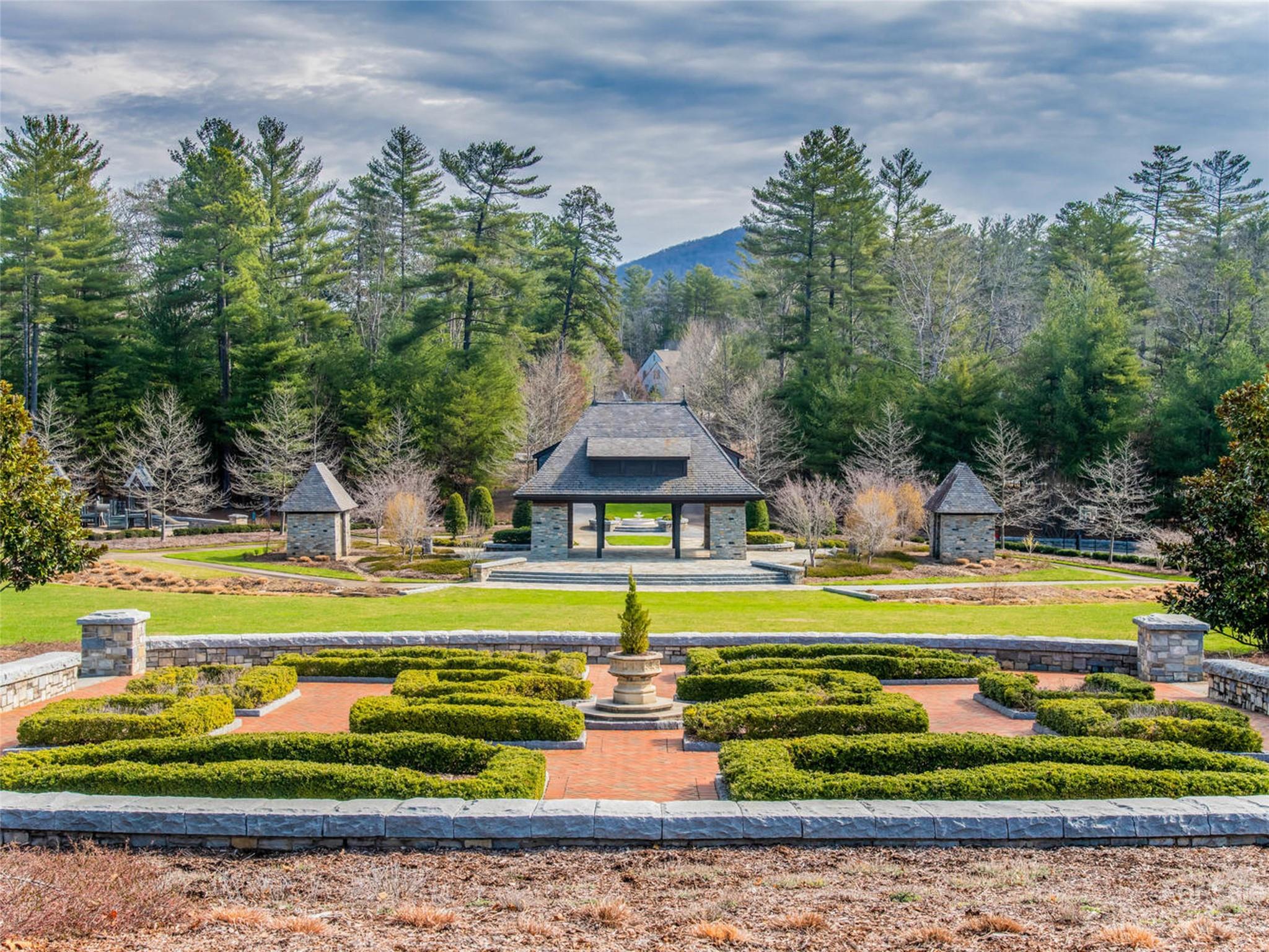 Ramble Biltmore Forest - Land
