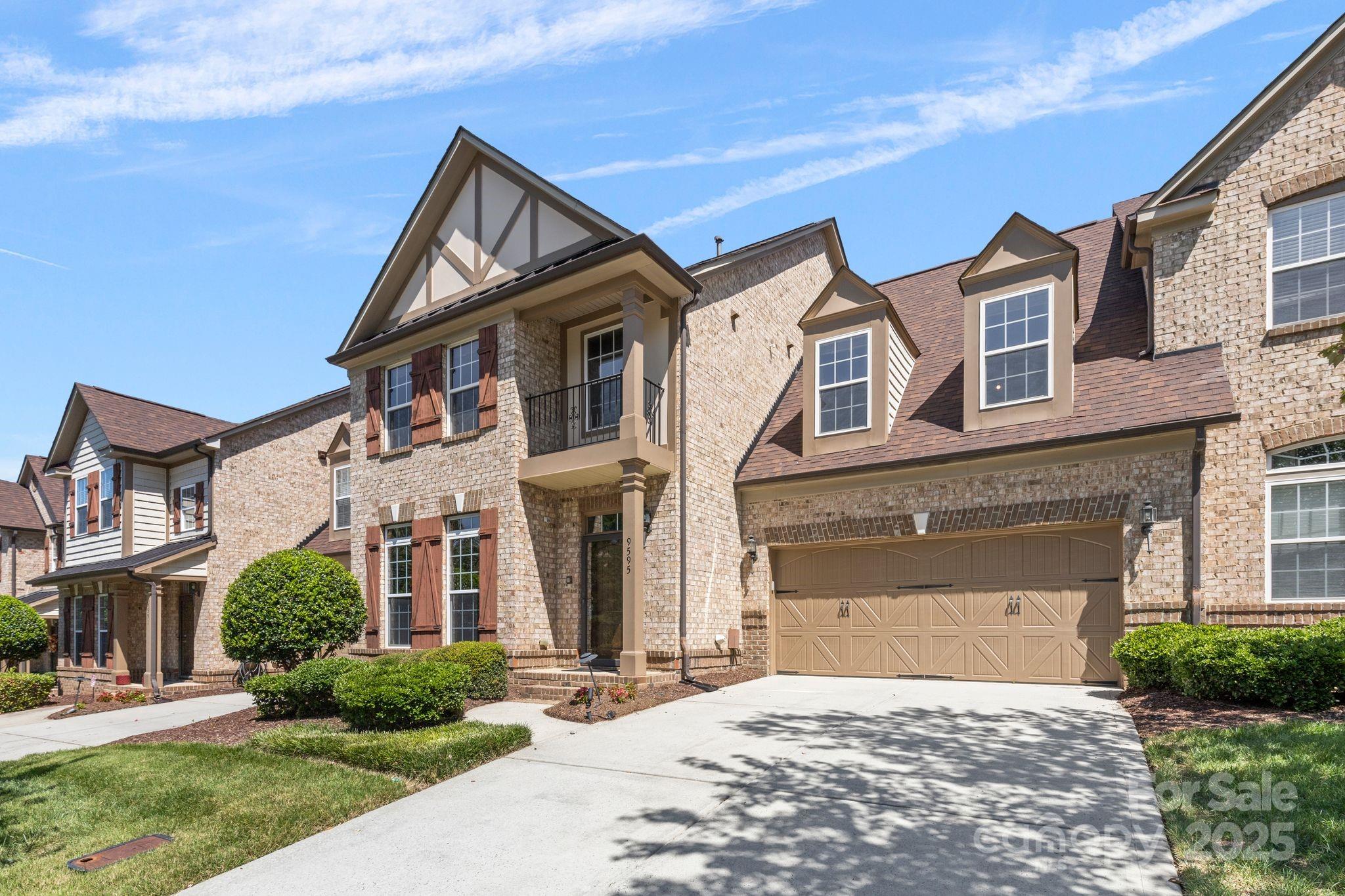 9595 Ledbury Court NW